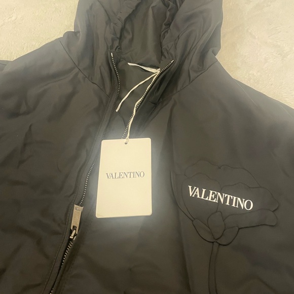 VALENTINO MENS LOGO NYLON WINDBREAKER SIZE 50/L - Picture 8 of 11